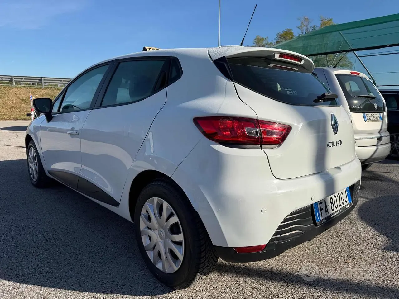 Renault Clio 2015 photo 4