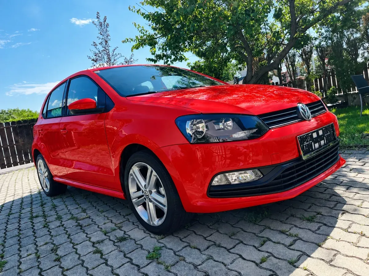 Volkswagen Polo 2011 photo 2