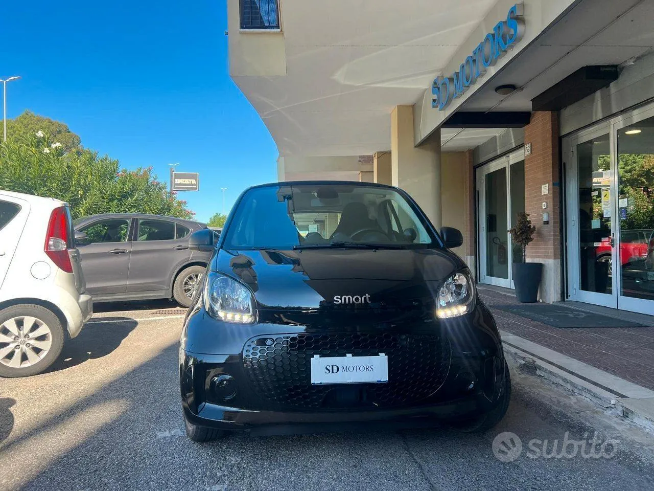 Smart Fortwo 2021 photo 2