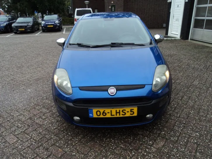 Fiat Punto Evo 2010 photo 2