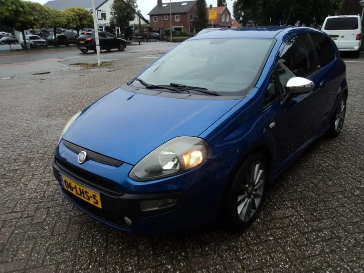 Fiat Punto Evo 2010 photo 3