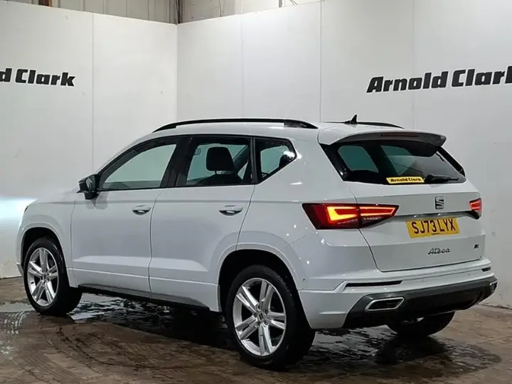 Seat Ateca 2023 photo 2