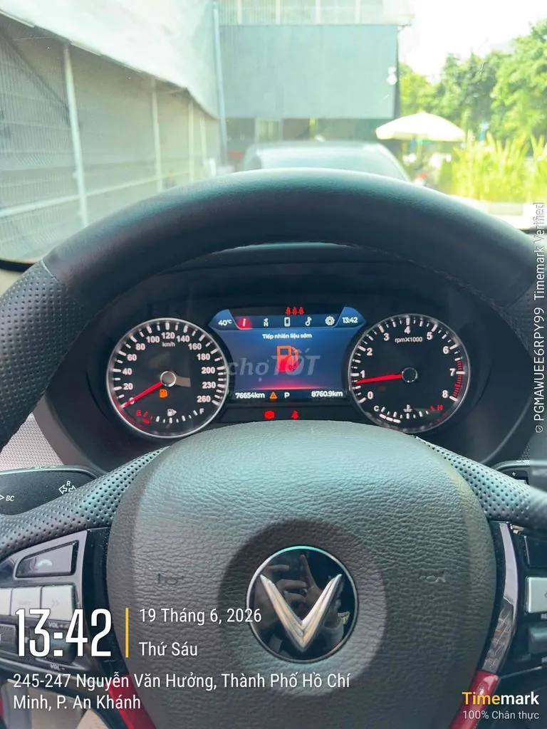 Vinfast Lux Sa2.0 2021 photo 4