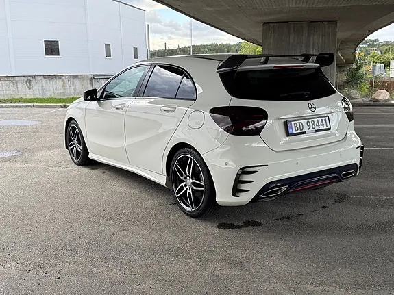 Mercedes-Benz A180 2016 photo 2