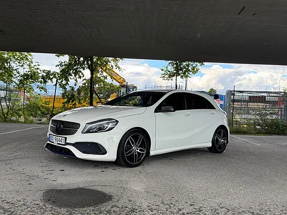 Mercedes-Benz A180 2016 photo 4