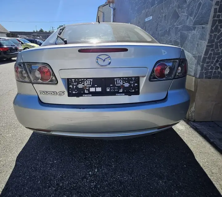 Mazda Mazda6 2006 photo 2