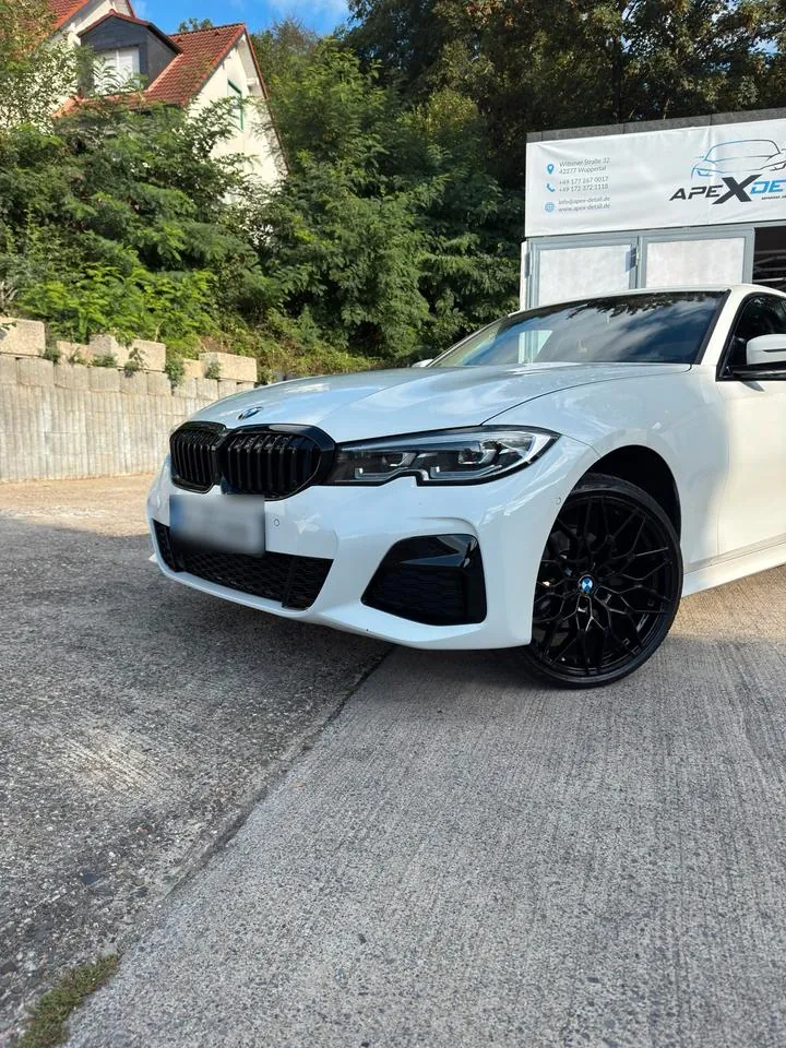 BMW 320I