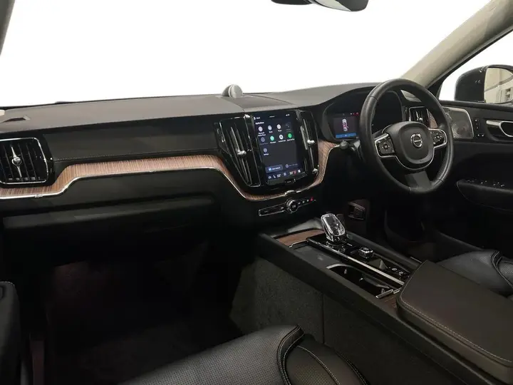 Volvo Xc60 2022 photo 5
