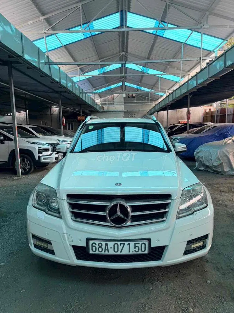 Mercedes-Benz Glk Class 2010 photo 2