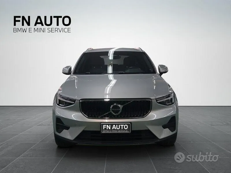 Volvo Xc40 2023 photo 2