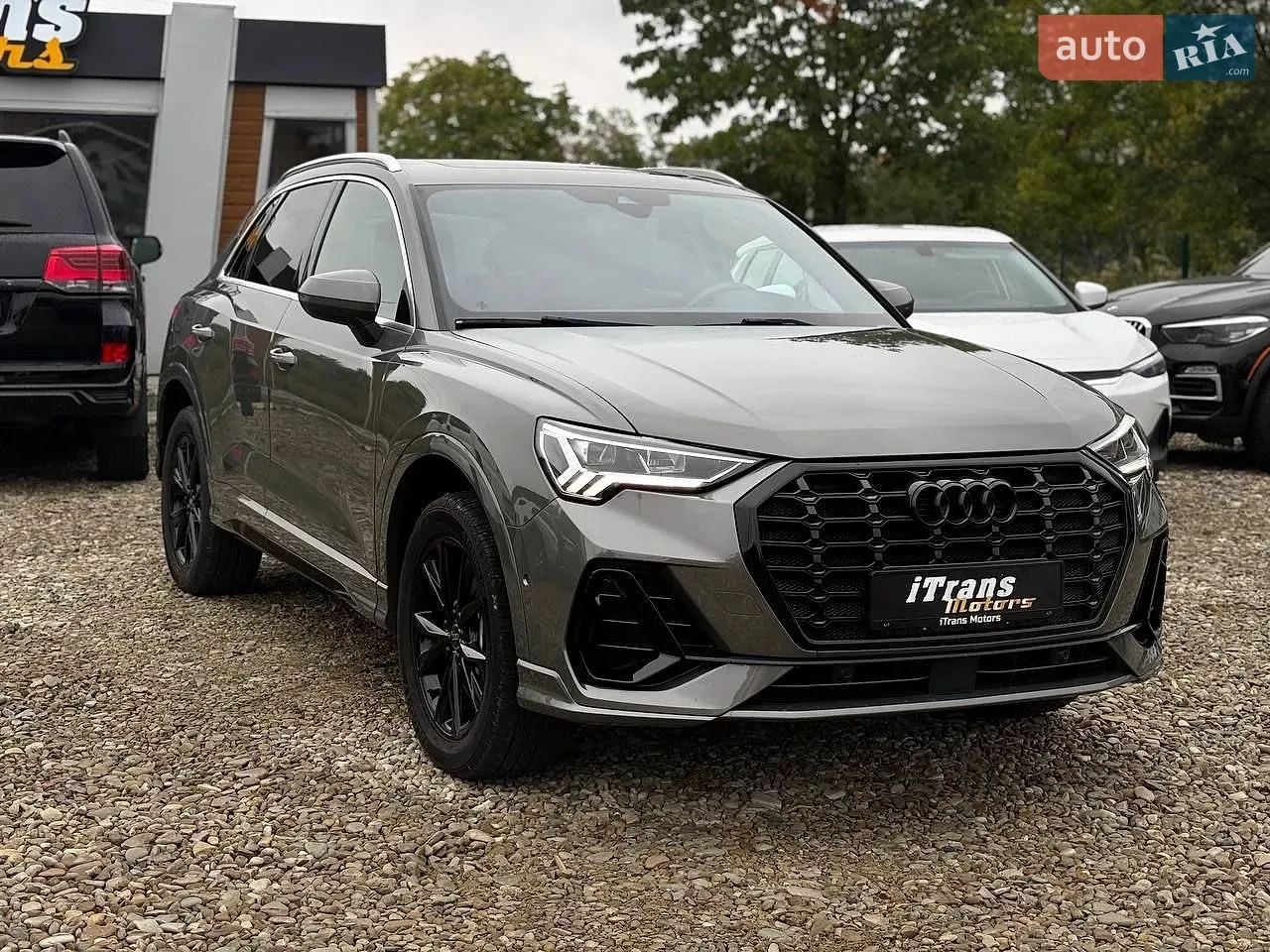 Audi Q3 2021 photo 4