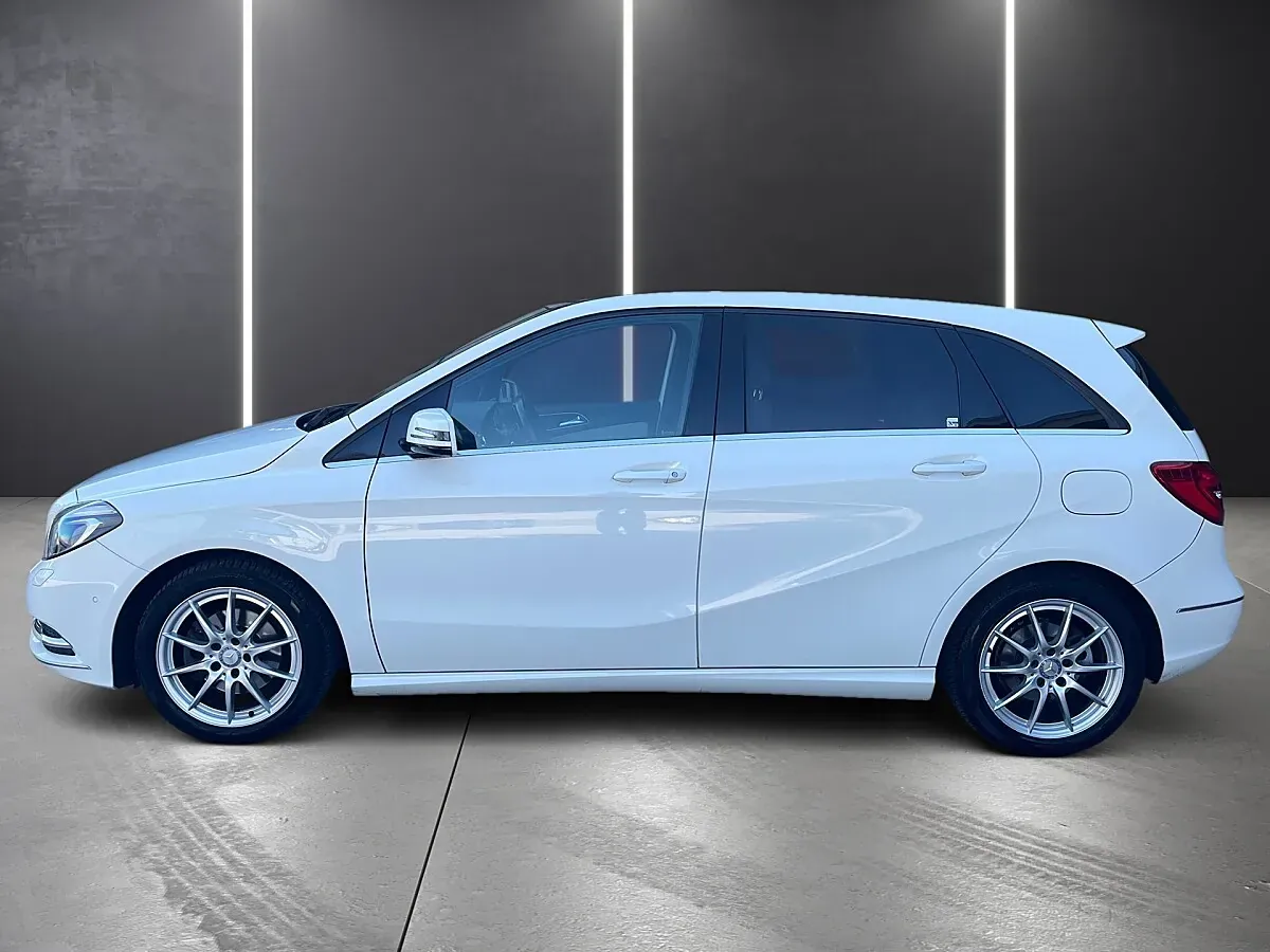 Mercedes-Benz B-Class 2013 photo 3