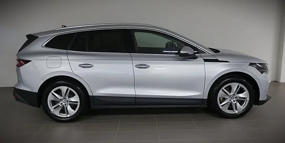 Skoda Enyaq 2023 photo 4