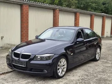 BMW 318I