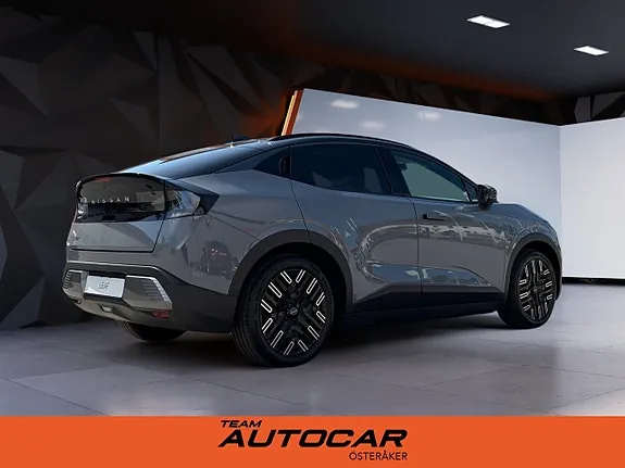 Nissan Leaf 2026 photo 5