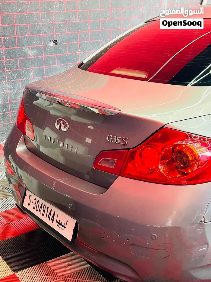Infiniti G35 2010 photo 3