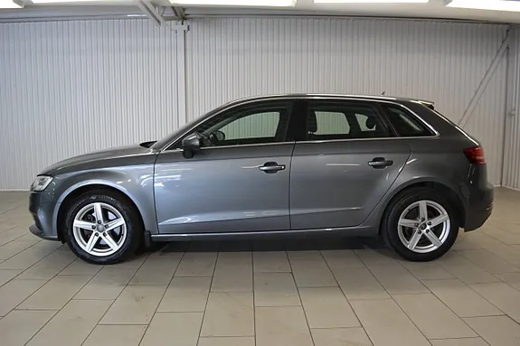 Audi A3 2017 photo 3