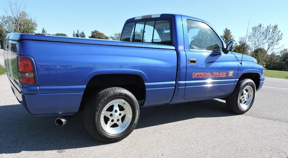 Dodge Ram 1500 1996 photo 5