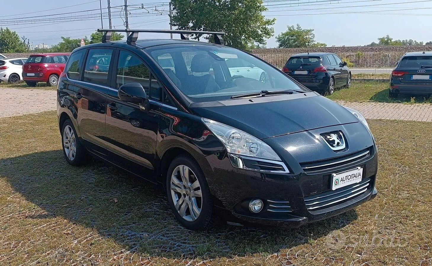 Peugeot 5008 2011 photo 2