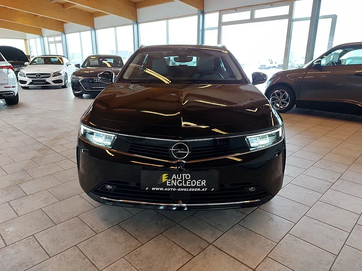 Opel Astra 2023 photo 3