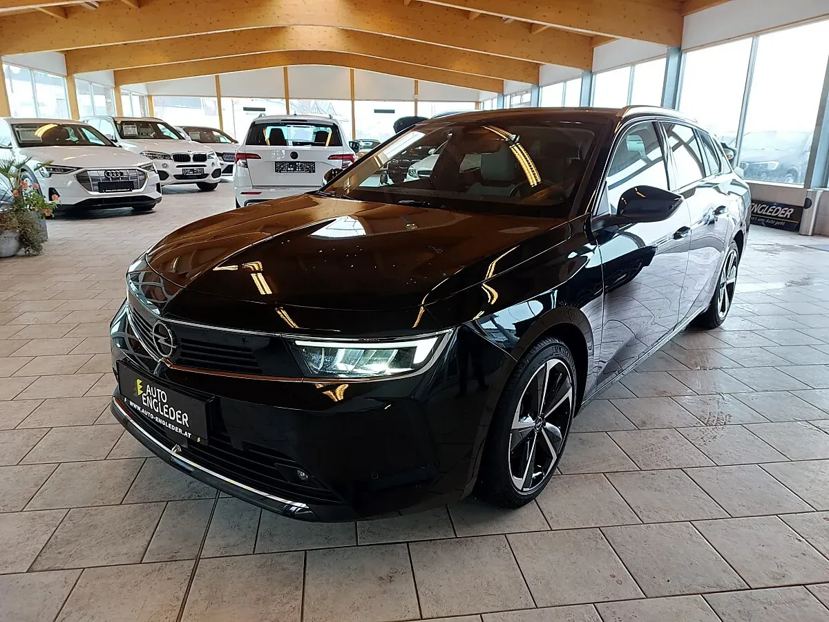 Opel Astra 2023 photo 2