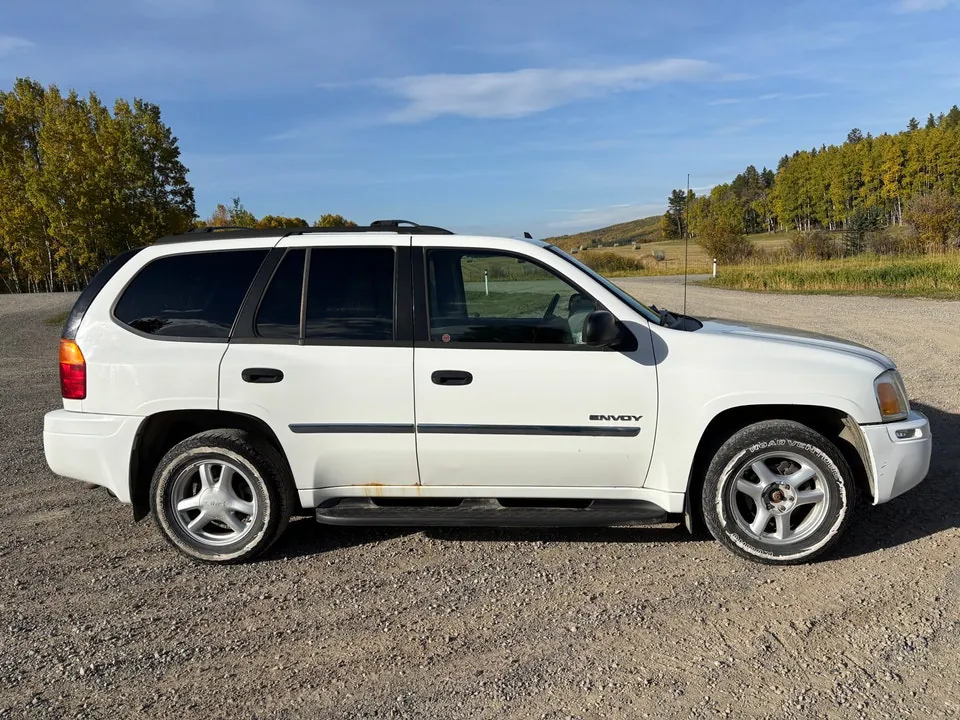 GMC Envoy 2006 photo 3
