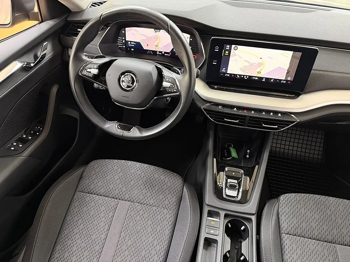 Skoda Octavia 2023 photo 2