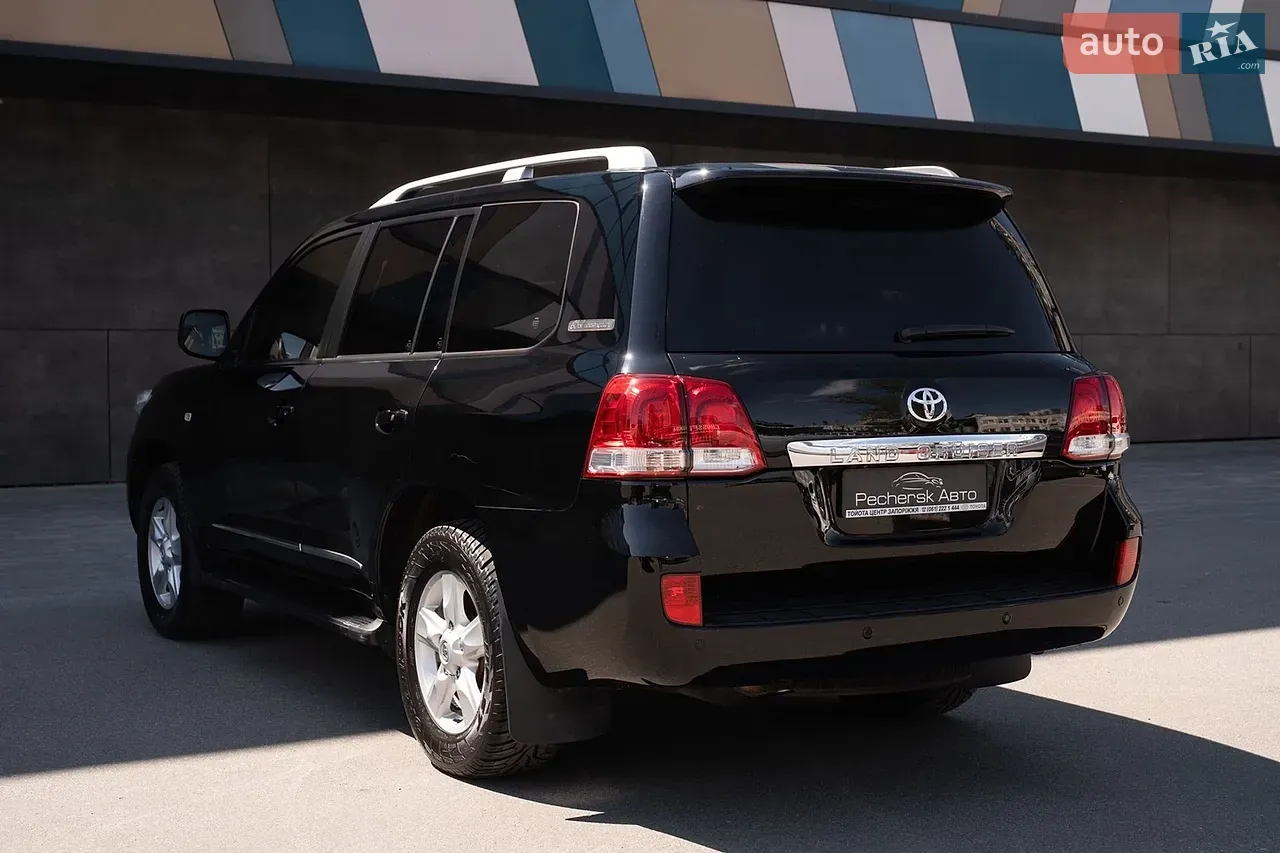 Toyota Land Cruiser 2011 photo 5