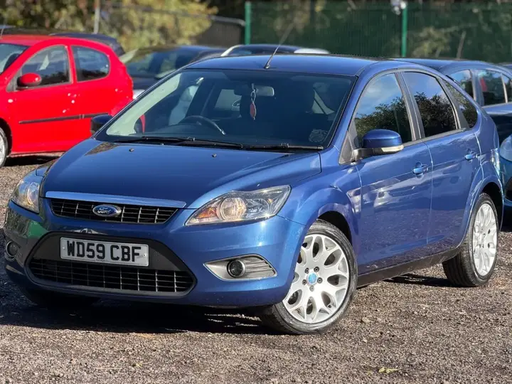 Ford Focus 2010 photo 3