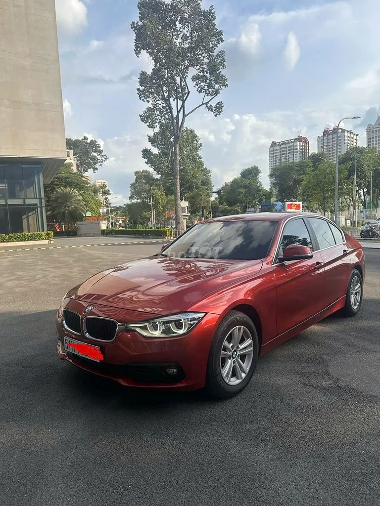 BMW 3 Series 2019 photo 4