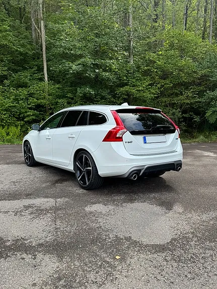 Volvo V60 2016 photo 3