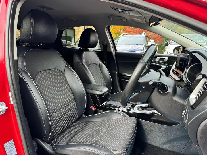 Kia Xceed 2019 photo 2