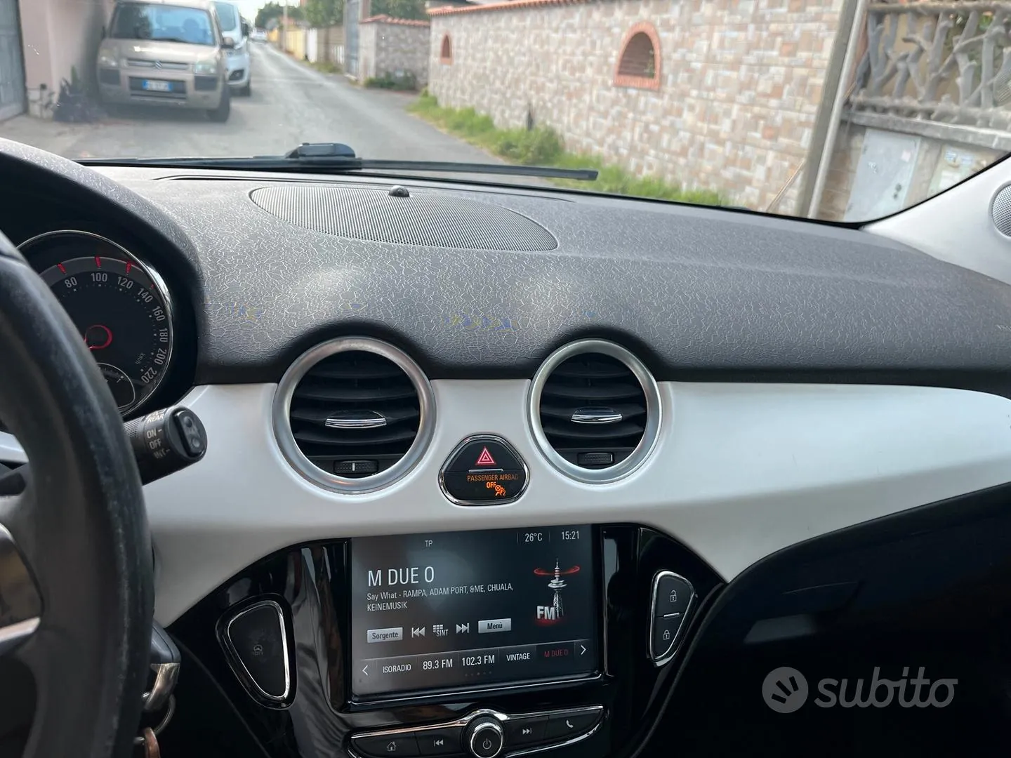 Opel Adam