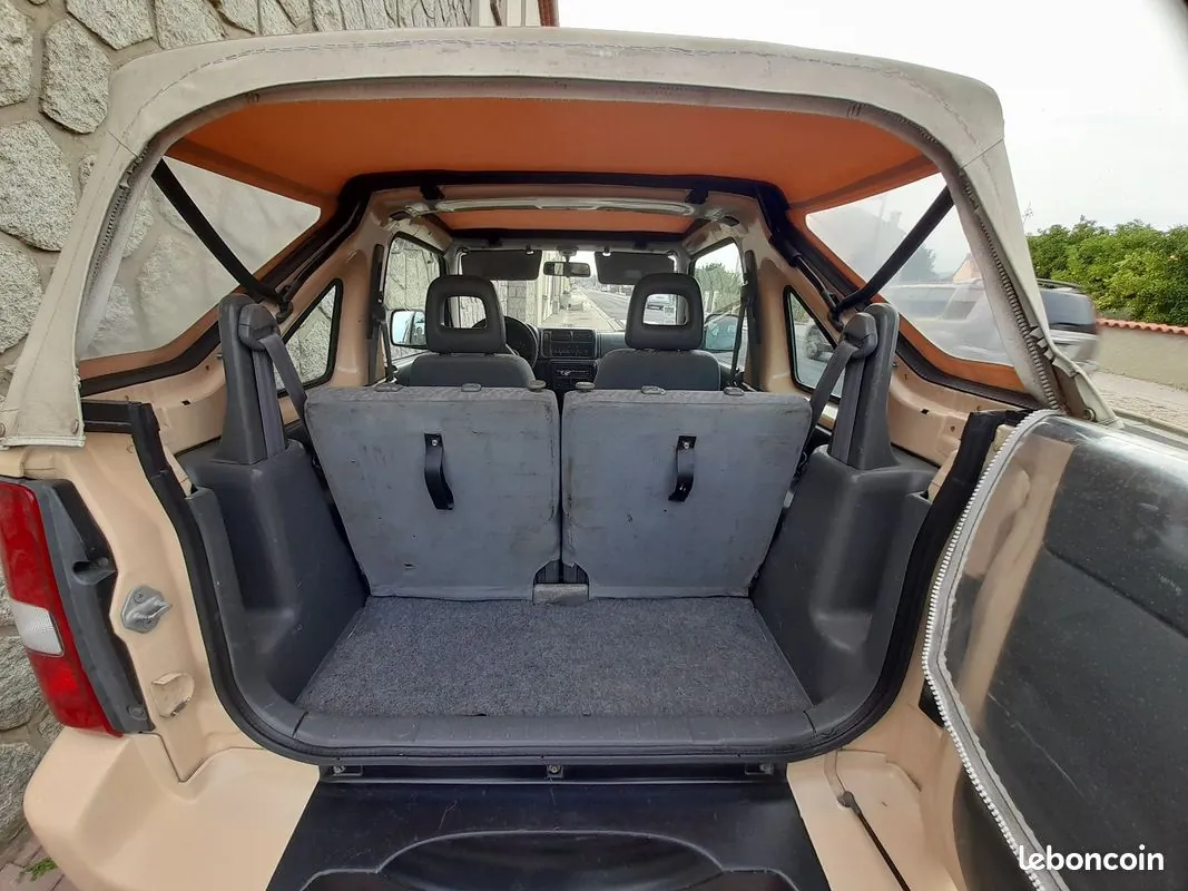 Suzuki Jimny 2002 photo 3