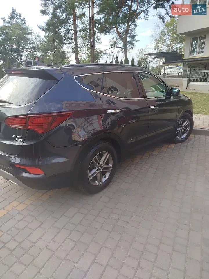 Hyundai Santa Fe 2017 photo 3