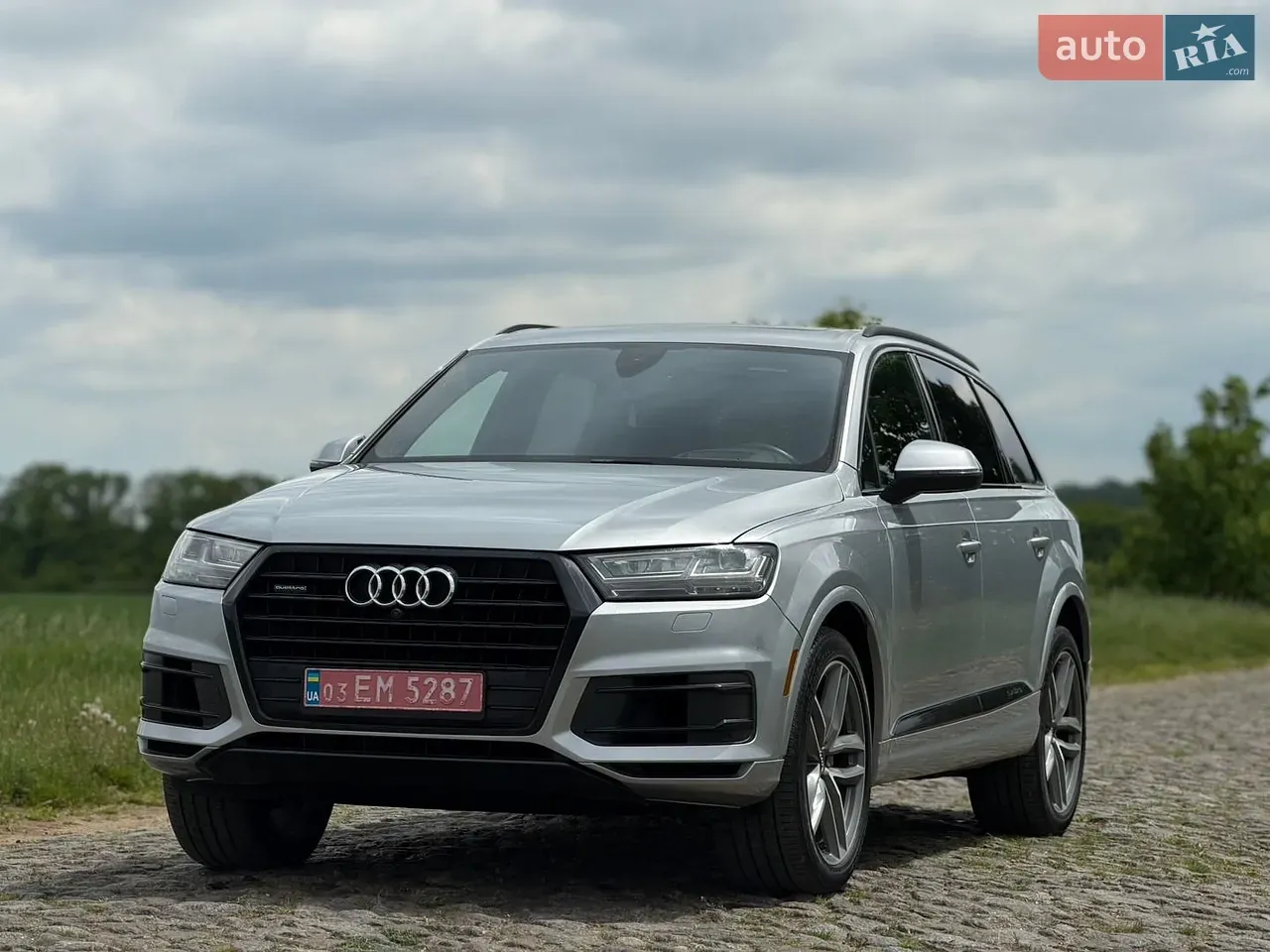Audi Q7 2017 photo 3