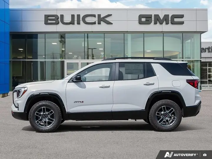 GMC Terrain 2027 photo 3