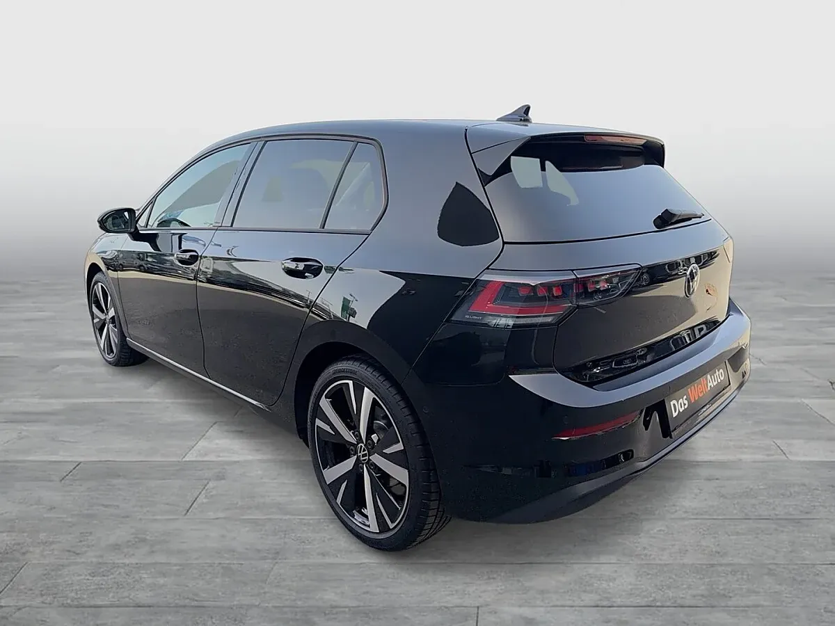Volkswagen Golf 2025 photo 3