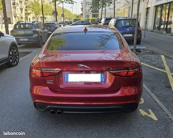 Jaguar Xe 2019 photo 5