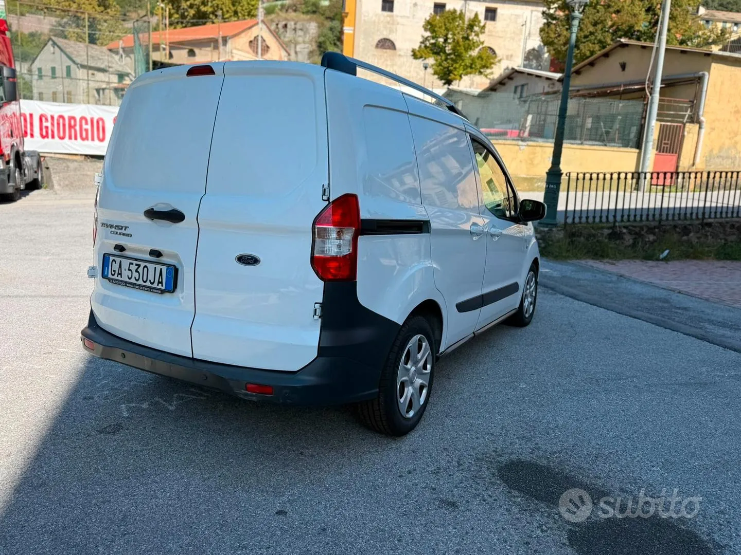Ford Transit Courier 2020 photo 4