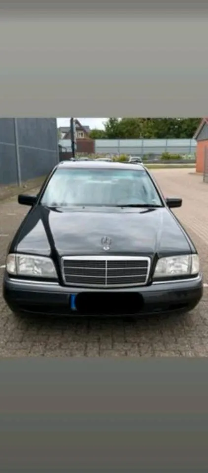 Mercedes-Benz C200