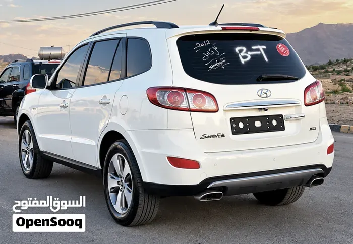 Hyundai Santa Fe 2012 photo 4