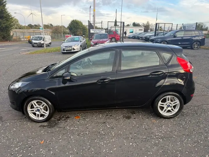Ford Fiesta 2015 photo 4