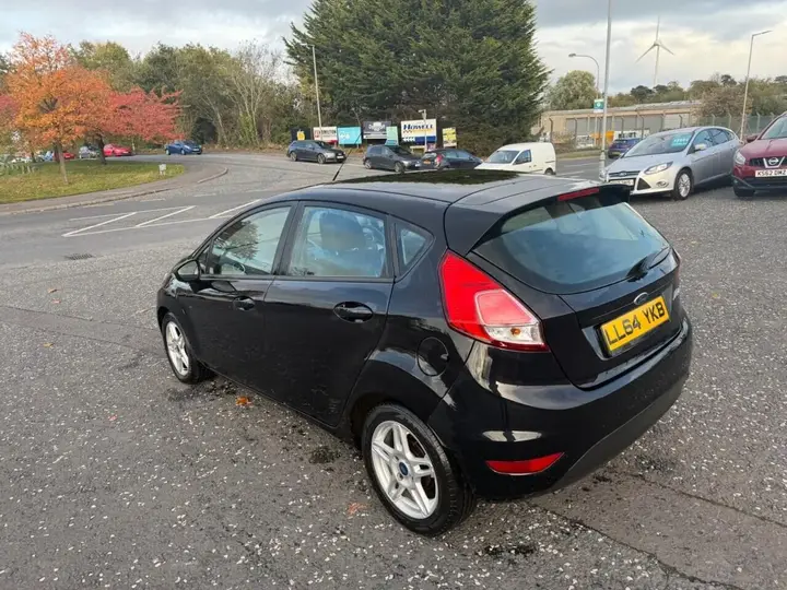 Ford Fiesta 2015 photo 5