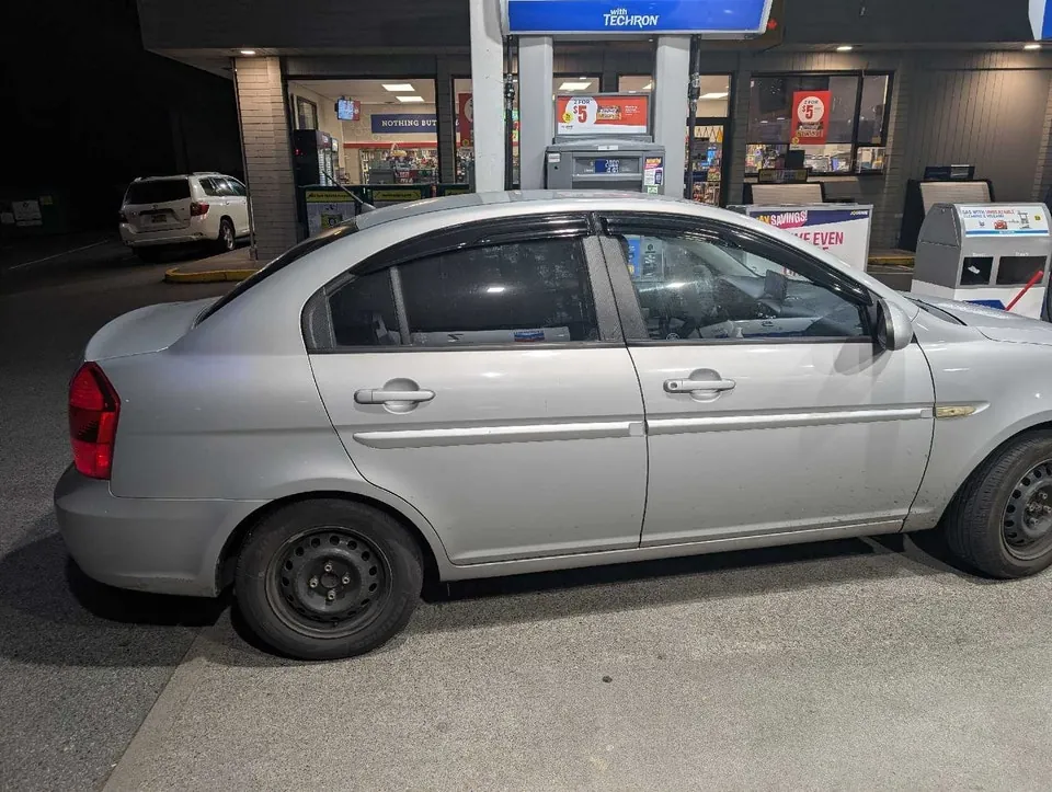 Hyundai Accent 2006 photo 4