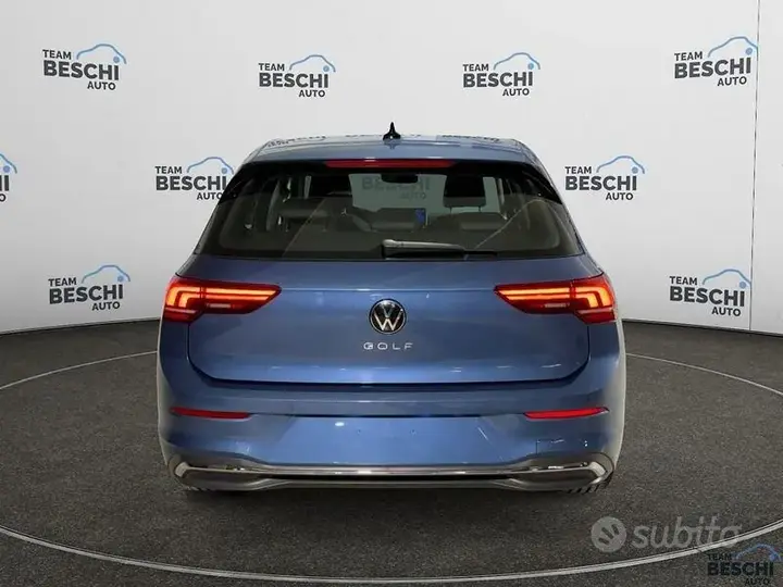 Volkswagen Golf 2025 photo 3