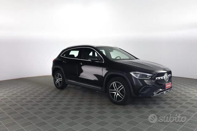 Mercedes-Benz Gla 2023 photo 2