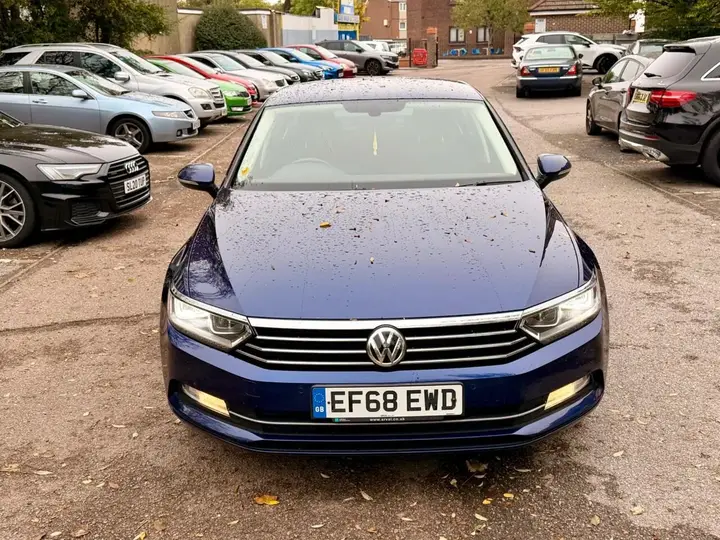 Volkswagen Passat 2018 photo 5