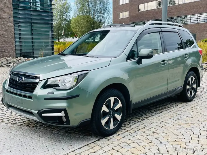Subaru Forester 2018 photo 2