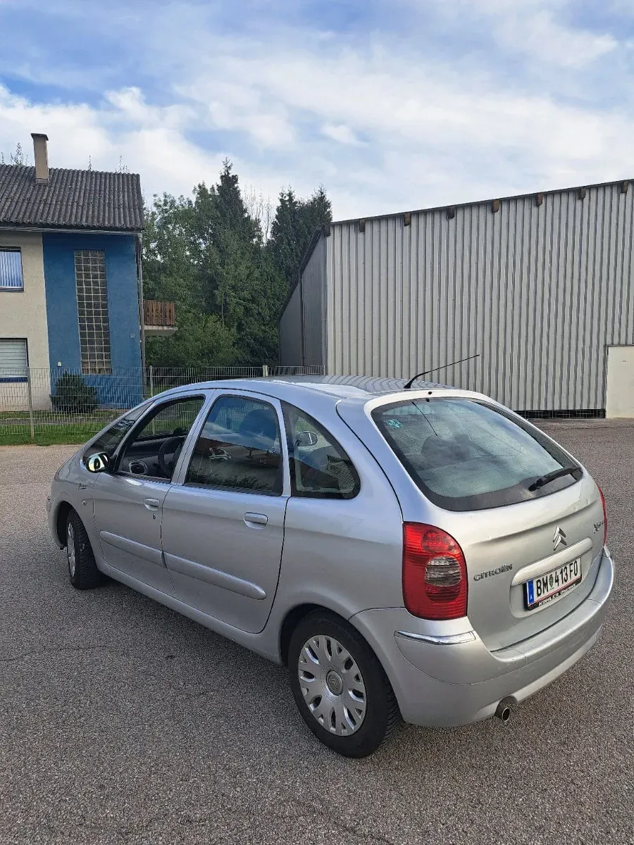 Citroen Xsara Picasso 2009 photo 3